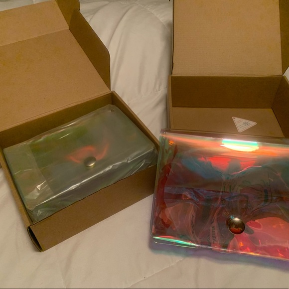 Holographic transparent Crossbody Bags - Picture 2 of 4